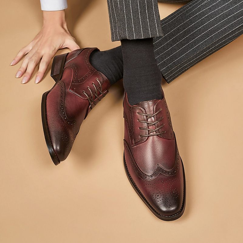 Męskie Buty Wyjściowe Brogue Pointed Toe Rzeźbione Derby Ze Skóry Bydlęcej Sznurowane 4 Oczka - Brązowy